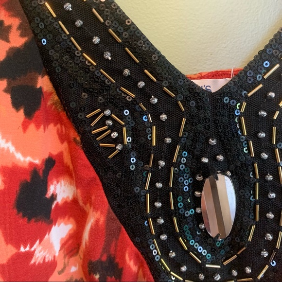 Top with Fall Colours, Small - Picture 3 of 5